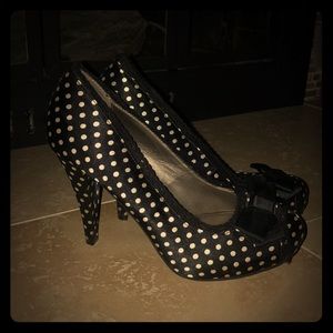Vintage inspired polka dot high heels